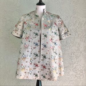 🎉2/$15🎉 Short Sleeved Jacket Type Topper